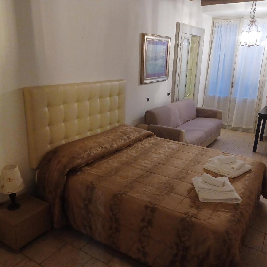 ホテルDonizetti House ベルガモ エクステリア 写真